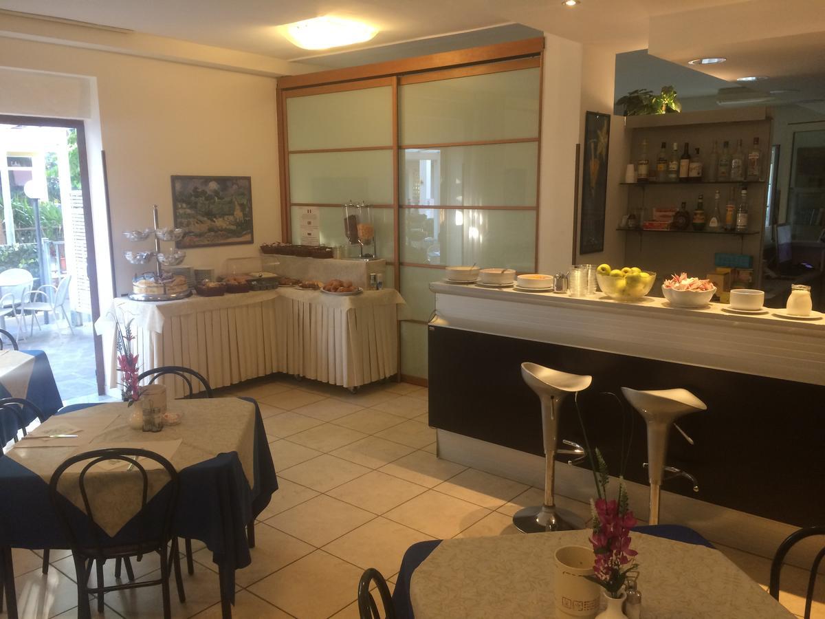 Residence Abamar Rimini Eksteriør bilde